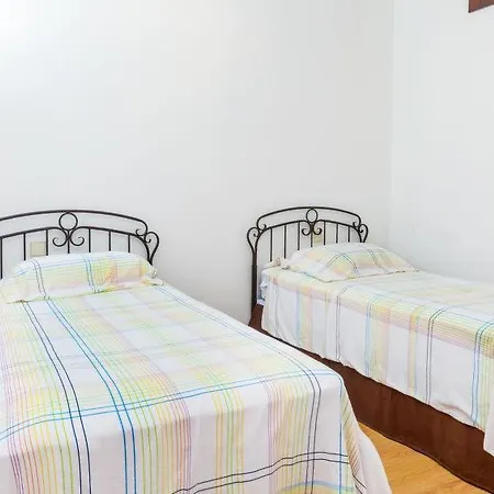 Vakantiehuis El Paraiso Sleeps 12 Pool Air Con Wifi *