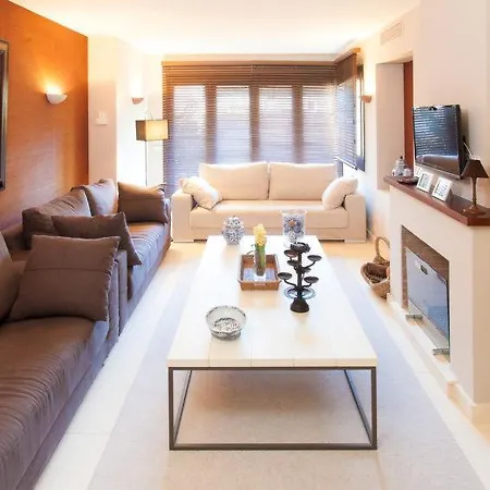 El Paraiso Sleeps 12 Pool Air Con Wifi Semesterbostad Estepona