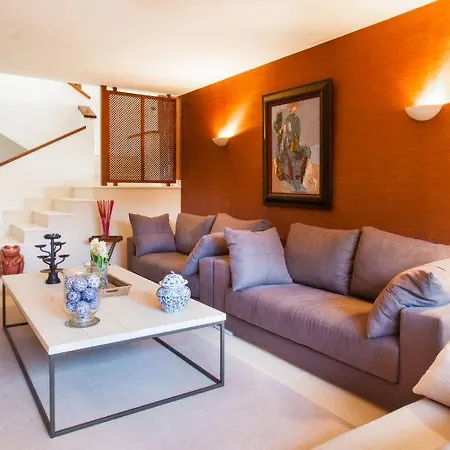 Semesterbostad El Paraiso Sleeps 12 Pool Air Con Wifi Estepona