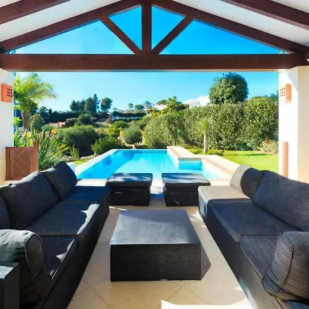 El Paraiso Sleeps 12 Pool Air Con Wifi * Estepona
