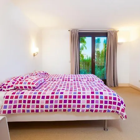 Semesterbostad El Paraiso Sleeps 12 Pool Air Con Wifi