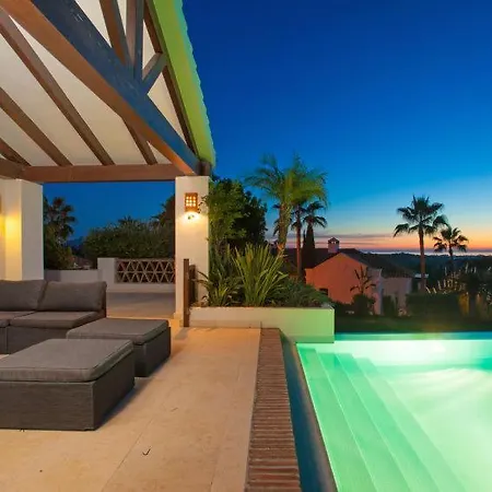 El Paraiso Sleeps 12 Pool Air Con Wifi *